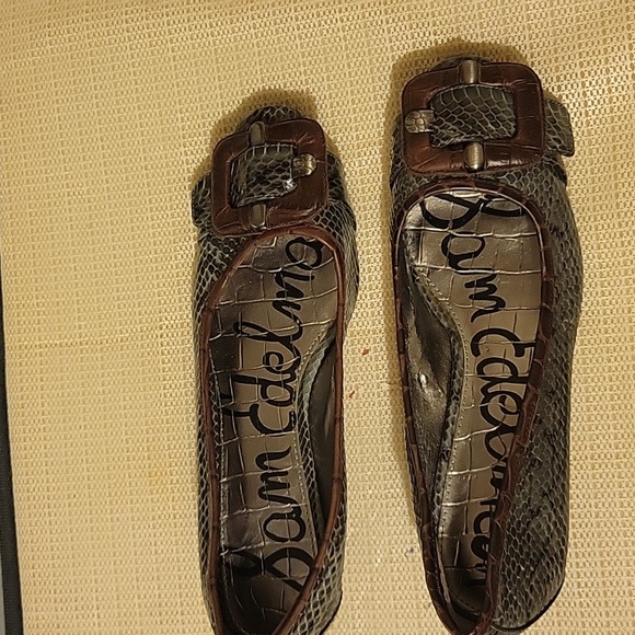 Sam Edelman Women's Snakeskin Flats with Buckle - Picture 6 of 6
